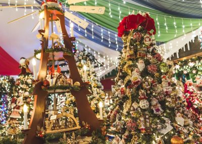 decorated trees with ribbon, garland and other accents in the Seasonal Shopping Experience